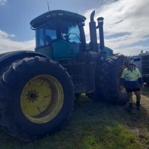 Heavy Equipment And Worker- Transit Tyres, Tyre and Wheel Services, Paget QLD