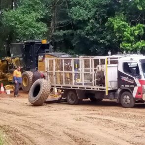 Transit Tyres Truck - Transit Tyres, Tyre and Wheel Services, Paget QLD